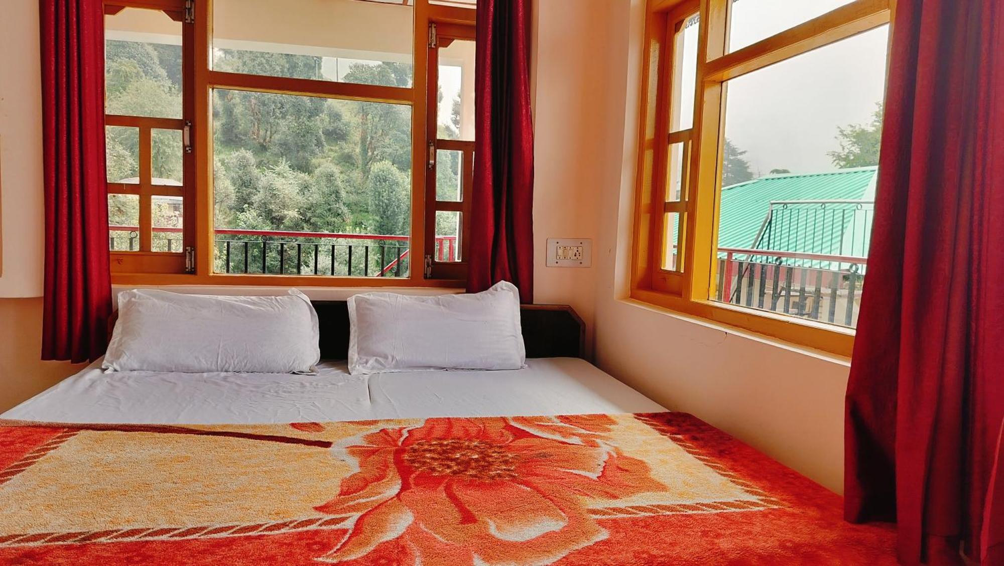 Sweet Dreams Apartment Dharamshala Exterior photo